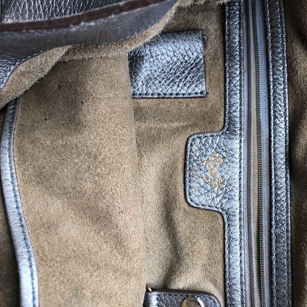 Anya Hindmarch Textured Silver Bucket Bag - Picture 14 of 15